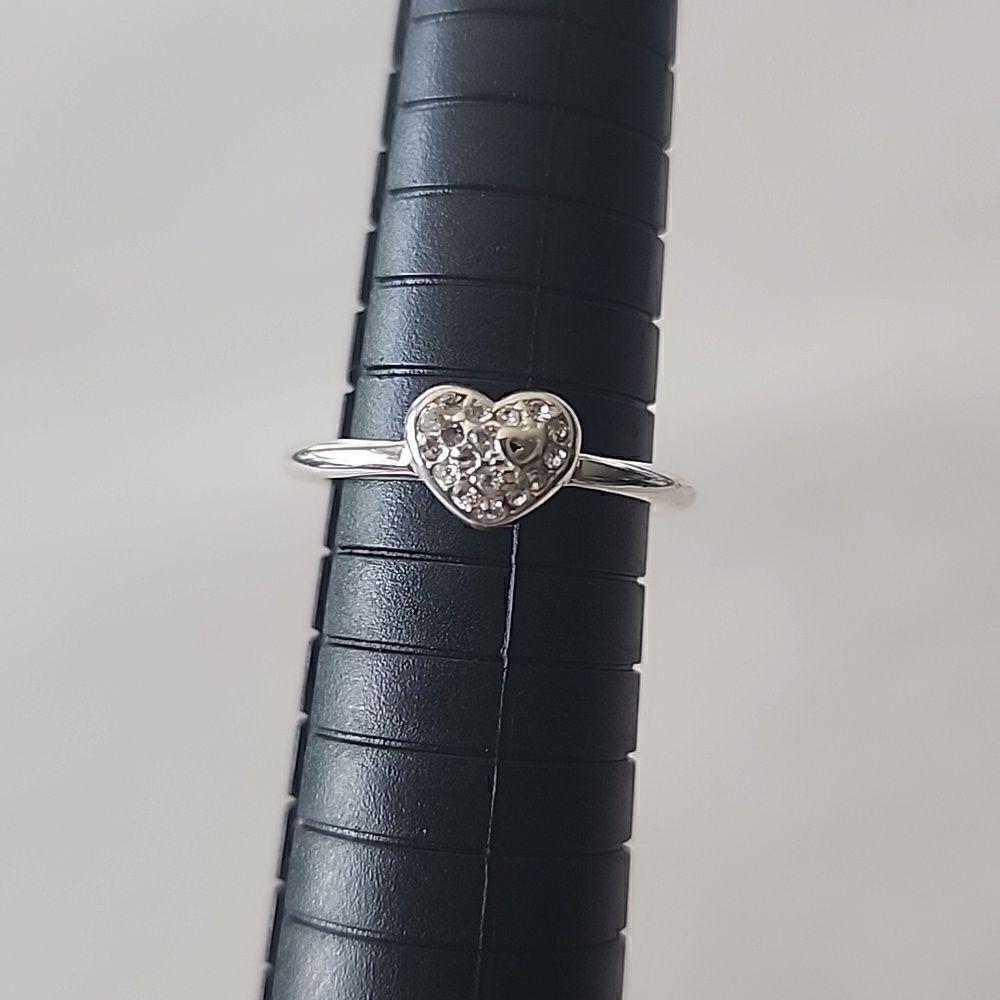 Heart Shaped Rhinestone Ring Silver Tone sz 8 with Heart Shape Cutout